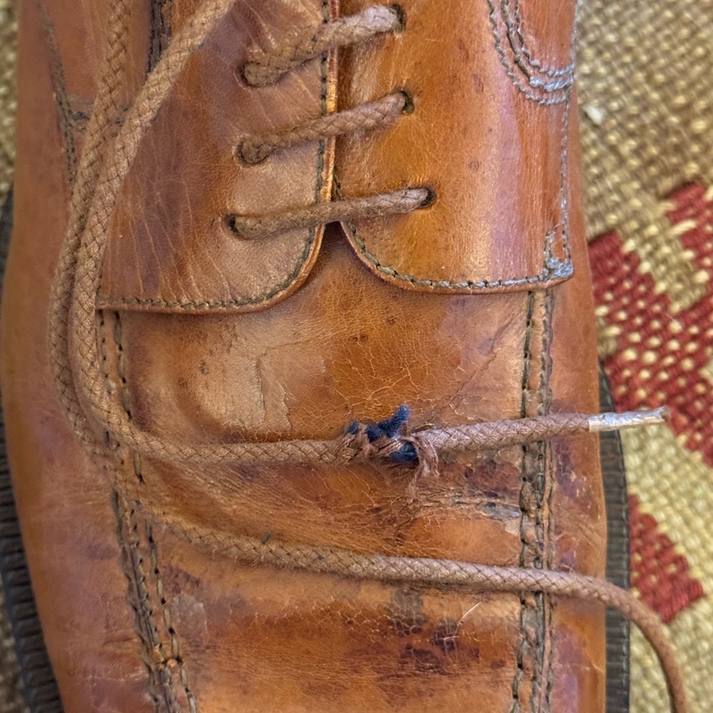 Rodolfo Valentino Wide Made in Italy Toe Box Oxfords, Size 10 - Picture 7 of 9